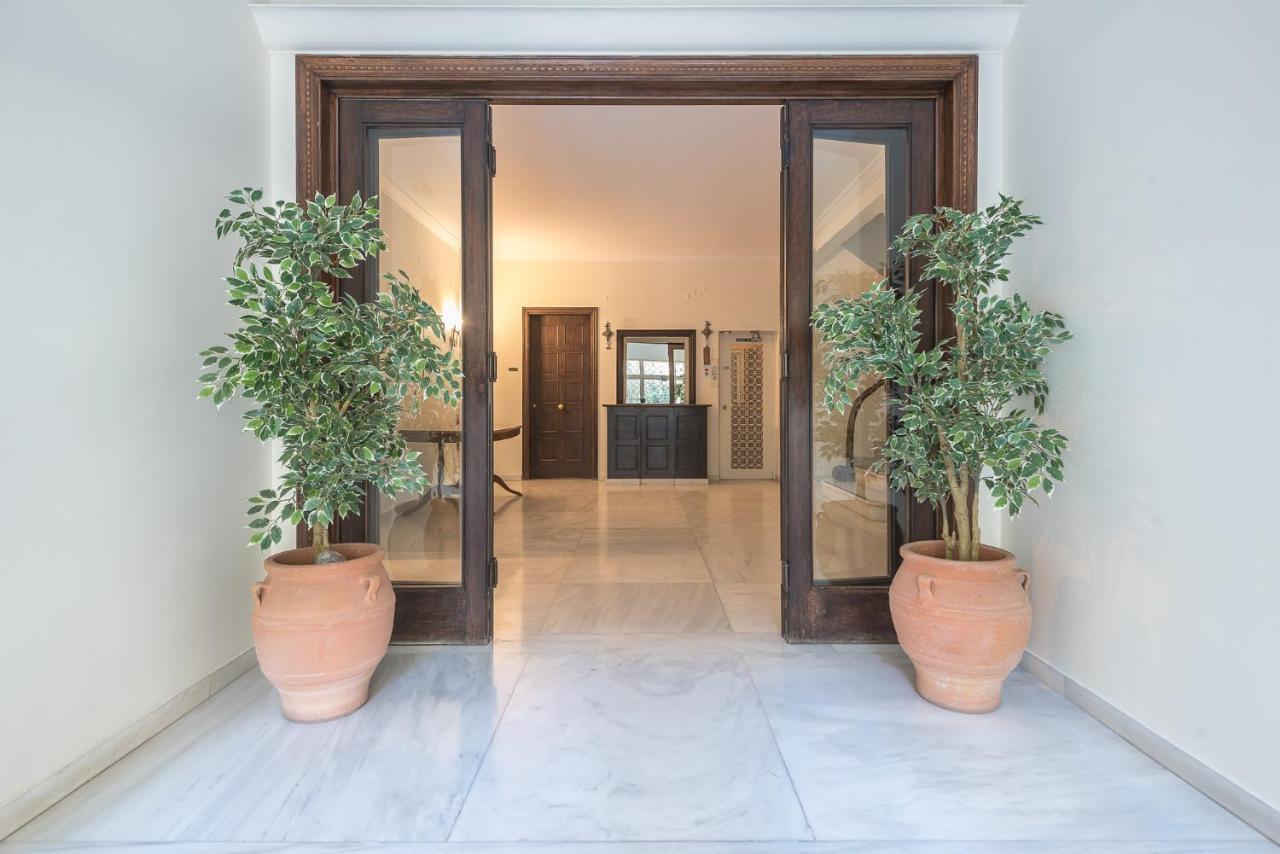 Luxurious Apartment In Kolonaki, Peridot -Homes Athens Exterior photo